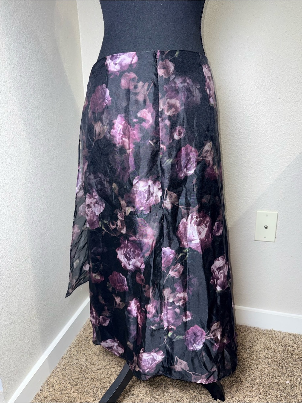 Vince Floral Satin Maxi Skirt Sz 2 Black Purple Rose Asymmetrical Slip Dark Goth - Picture 6 of 9